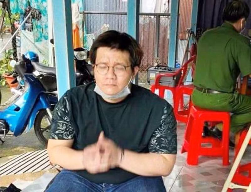 “Hacker” Nham Hoang Khang bi de nghi truy to ve toi Cuong doat tai san