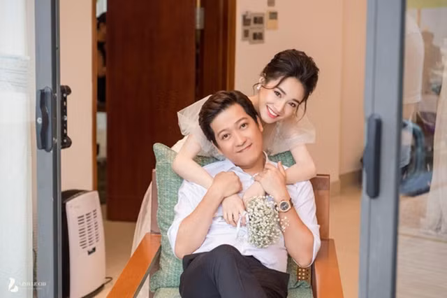 Ngoài ra, hiện tại hai vợ chồng Trường Giang - Nhã Phương đang sống trong một căn chung cư cao cấp ở Sài Gòn. Ảnh: FBNV