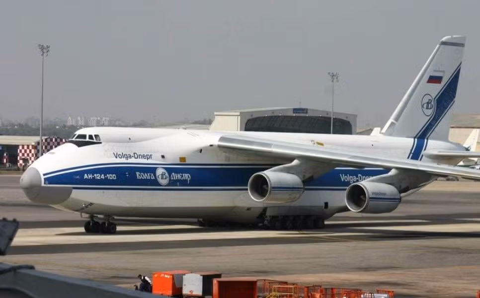 Mặc dù vậy, Bộ Quốc phòng Liên bang Nga đôi khi vẫn huy động những chiếc An-124 của công ty Volga-Dnepr để giải quyết một số nhiệm vụ đặc biệt.