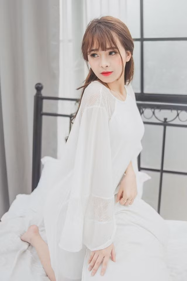 Sở hữu gương mặt xinh xắn đẹp không tỳ vết cùng vóc dáng mảnh mai, hot girl Tuyên Quang tự tin khoe hình ảnh đời thường trên trang Facebook cá nhân.