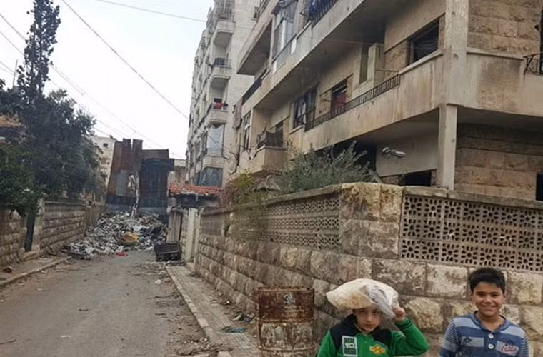 Những khu phố đổ nát ở Aleppo giờ đã im tiếng súng, không còn các cuộc giao tranh ác liệt. Ảnh FNA
