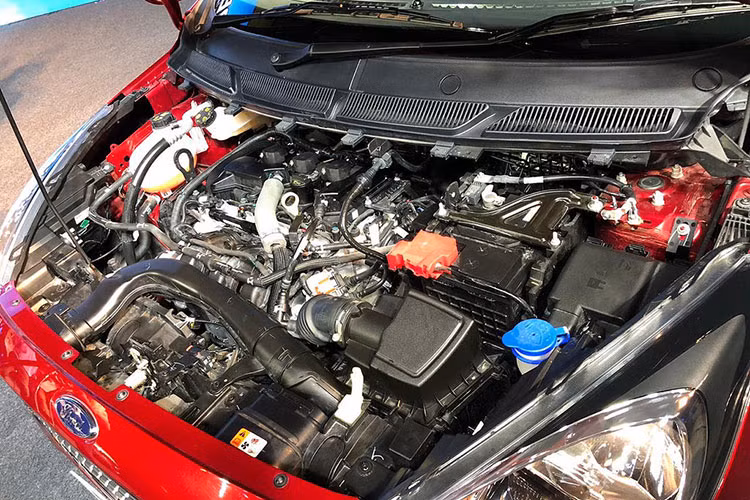 Động cơ cuối cùng của Ford Aspire 2018 là phiên bản máy dầu 4 xi-lanh, tăng áp, dung tích 1,5 lít cũ. Động cơ này được trang bị bộ điều khiển ECU hiệu chỉnh nhằm giảm lượng nhiên liệu tiêu thụ từ 3,87 lít/100 km xuống chỉ còn khoảng 3,83 lít/100 km.