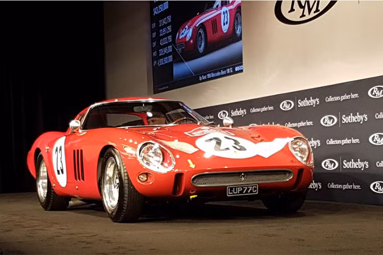 Sau hơn 2 tháng chờ đợi, buổi đấu giá siêu xe cổ Ferrari 250 GTO đời 1962 được sản xuất giới hạn do RM Sotheby đứng ra tổ chức tại Monterey Auction đã diễn ra vào cuối tuần vừa qua đã đạt kết qủa hơn dự kiến.