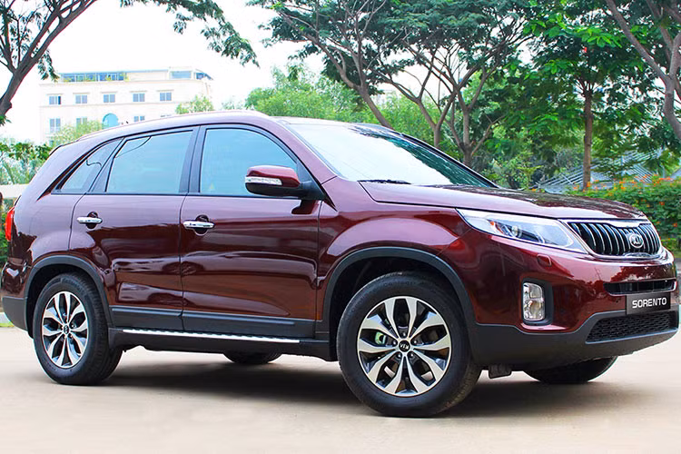Can canh Kia Sorento moi gia duoi 800 trieu tai VN