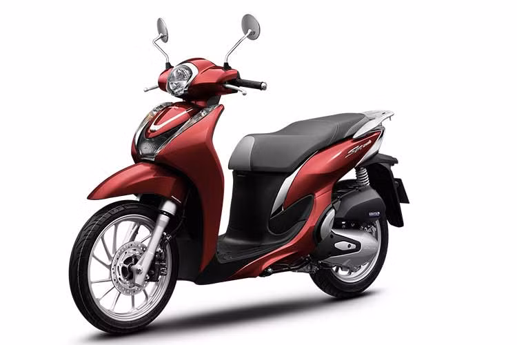 Phiên bản Thể thao sở hữu tông màu xám đen thời thượng và mạnh mẽ, là sự lựa chọn hoàn hảo cho những khách hàng theo đuổi phong cách trẻ trung và cá tính. Phiên bản Cao cấp và Tiêu chuẩn gây ấn tượng với các tông màu chủ đạo xanh, đỏ thời trang và thanh lịch, đáp ứng tối đa nhu cầu đa dạng và ngày càng tăng của khách hàng.