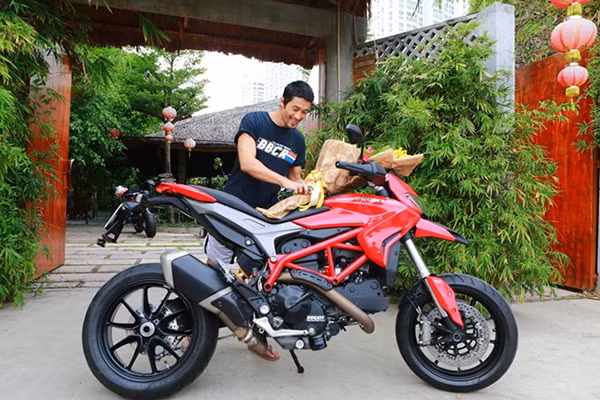 Johnny Tri Nguyen them Ducati 899 Panigale vao bo suu tap-Hinh-2