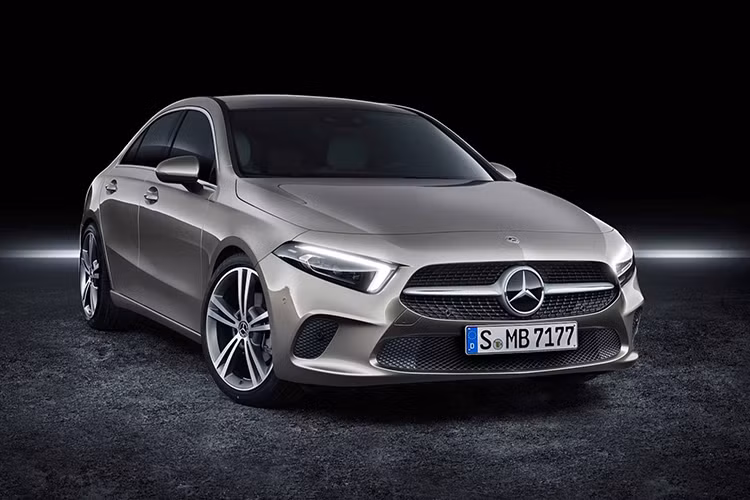 Tại thị trường Đông Nam Á, Thái Lan là nước thứ hai sau Malaysia giới thiệu mẫu xe Mercedes-Benz A-Class Sedan mới, ban đầu, mẫu xe mới này sẽ được bán ra dưới dạng nhập khẩu nguyên chiếc và chỉ với một cấu hình duy nhất là A200 AMG Dynamic.