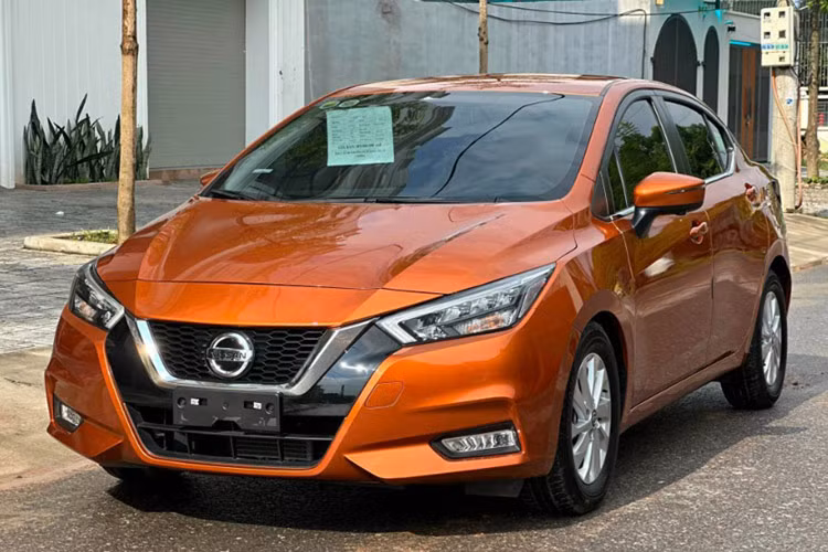 Nissan Almera dang giam toi 120 trieu dong, re ngang Kia Morning