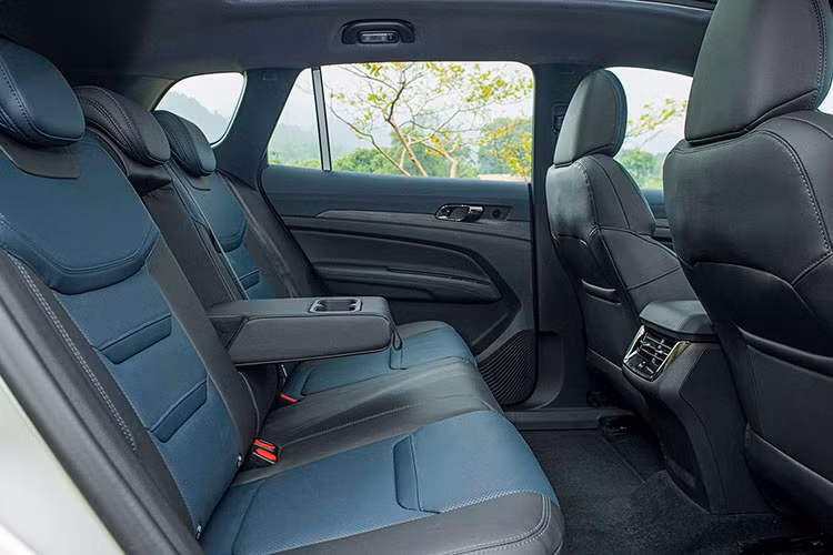 Ford Territory 2023 tai Viet Nam thua suc 