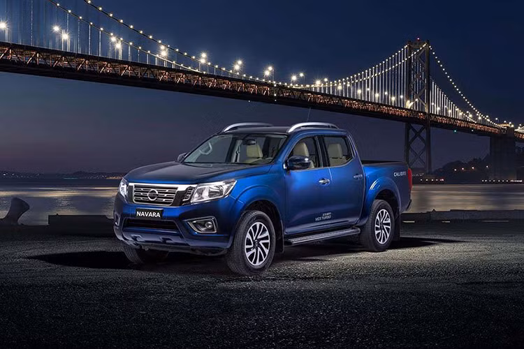 Theo thông tin từ các đại lý kinh doanh Nissan tại Việt Nam, sắp tới, danh mục sản phẩm dòng xe bán tải Nissan Navara sẽ được bổ sung thêm phiên bản mới. Cụ thể, website chính thức của Nissan Việt Nam cũng đã hiển thị các hình ảnh đầu tiên với dòng chữ "New Navara A-IVI".
