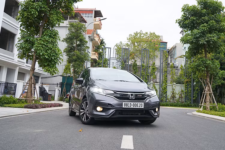 Honda Jazz gia tu 544 trieu dong tai VN co gi “hot“?