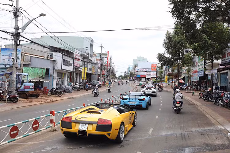 Hành trình Car &amp; Passion 2018 về với Tây Nguyên đã chính thức khép lại thế nhưng chắc chắn dư âm của hành trình này sẽ còn đọng lại mãi trong lòng những người đam mê siêu xe tại Việt Nam.