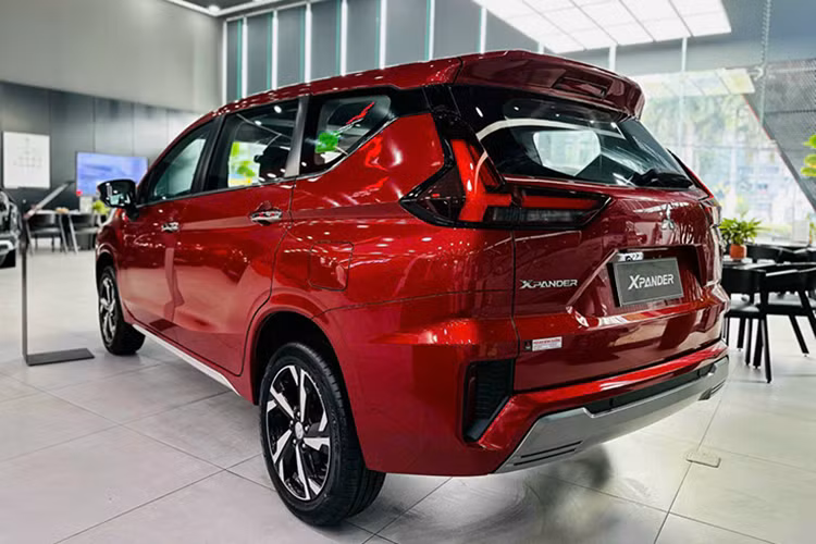Tổng cộng từ đầu năm đến nay, người Việt đã mua 16.931 chiếc MPV này. Nhiều khả năng Mitsubishi Xpander sẽ là mẫu xe bán chạy nhất toàn thị trường trong năm 2023. Không có gì bất ngờ khi Mitsubishi Xpander "bán chạy như tôm tươi" ở Việt Nam.