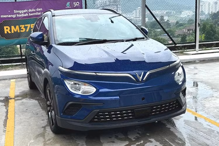 VinFast VF e34 cua Viet Nam bat ngo xuat hien tai Malaysia-Hinh-3