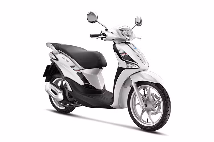 Hiện tại Liberty iGet mới gồm các lựa chọn sản phẩm: Liberty One 125cc (mới), phiên bản đặc biệt Liberty S ABS 125cc (mới), Liberty ABS 125cc tiêu chuẩn, Liberty S ABS 125cc. Giá xe Piaggio Liberty 2019 One iGet 125cc bán ra chính hãng là 48,9 triệu đồng, đây được xem là lợi thế cạnh tranh khi đối đầu cùng các đối thủ như Honda SH Mode hay Yamaha Grande.