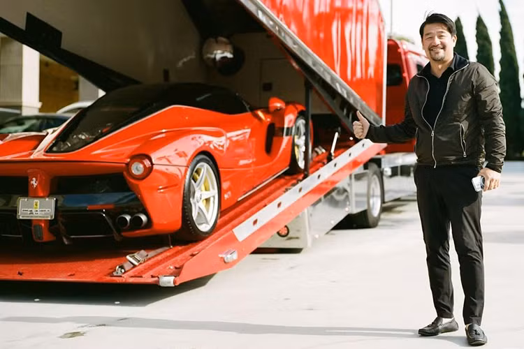 Việc David Lee cố gắng tậu LaFerrari Aperta sau khi bị hãng siêu xe Ferrari từ chối bán chiếc xe giới hạn chỉ có 200 chiếc trên toàn thế giới này cùng với đưa ông vào danh sách đen đã khiến không ít đại gia và các hãng siêu xe khác thèm khát về một khách hàng trung thành.