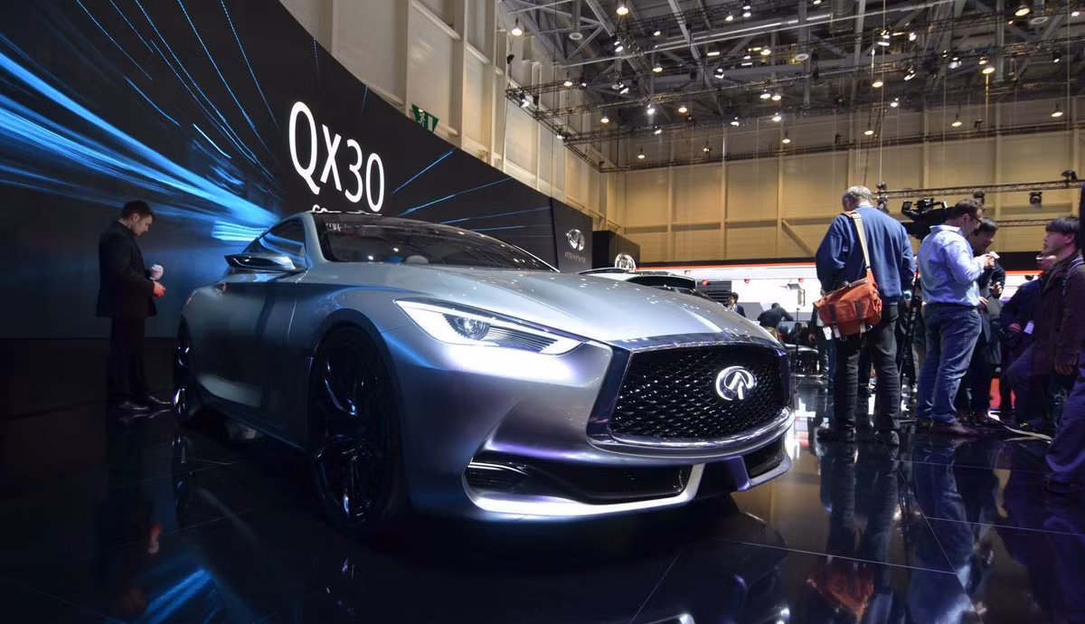 Lexus RC F va BMW 4-Series sap co doi thu