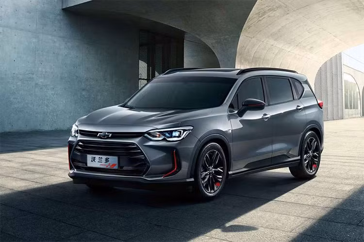 Hiện khách hàng Trung Quốc nói riêng và toàn cầu nói chung đang "phát cuồng" vì SUV và crossover. Do đó, không có gì lạ khi hãng GM quyết định chuyển mẫu xe Chevrolet Orlando 2018 sang phân khúc xe hấp dẫn khách hàng hơn, nhất là ở thị trường tỷ dân như Trung Quốc.