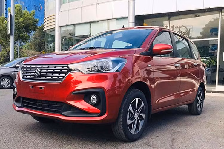 Suzuki Việt Nam mới đây đã đăng thông báo trên website chính thức của mình về việc mở bán phiên bản đặc biệt của mẫu MPV giá rẻ Suzuki Ertiga bản nâng cấp 2020, mẫu xe này vừa được nhập khẩu nguyên chiếc từ Indonesia.
