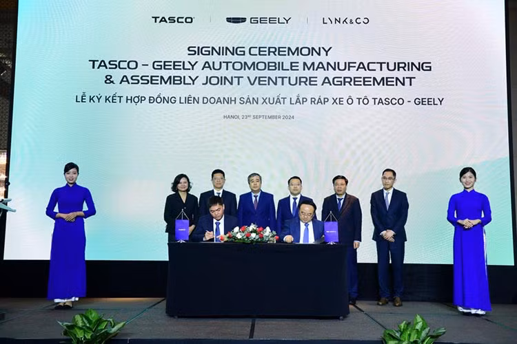 Tasco va Geely lien doanh lap rap, phan phoi oto tai Viet Nam