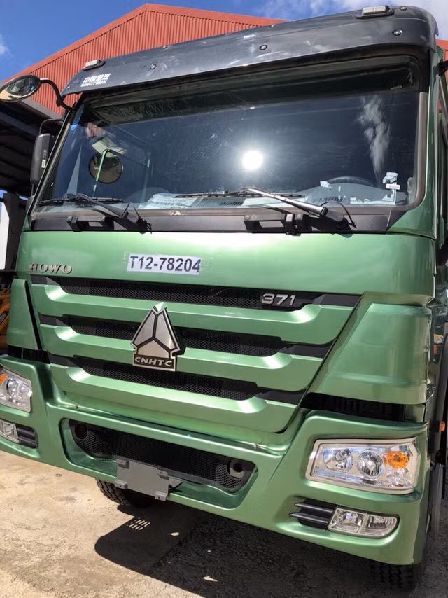 Chiếc xe tải 15 tấn trị giá 1,3 tỷ đồng được anh Thủy mua về để kiếm thêm thu nhập hàng tháng.
