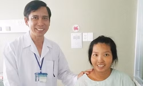 Sản phụ thoát chết sau 5 lần ngưng tim San phu thoat chet sau 5 lan ngung tim