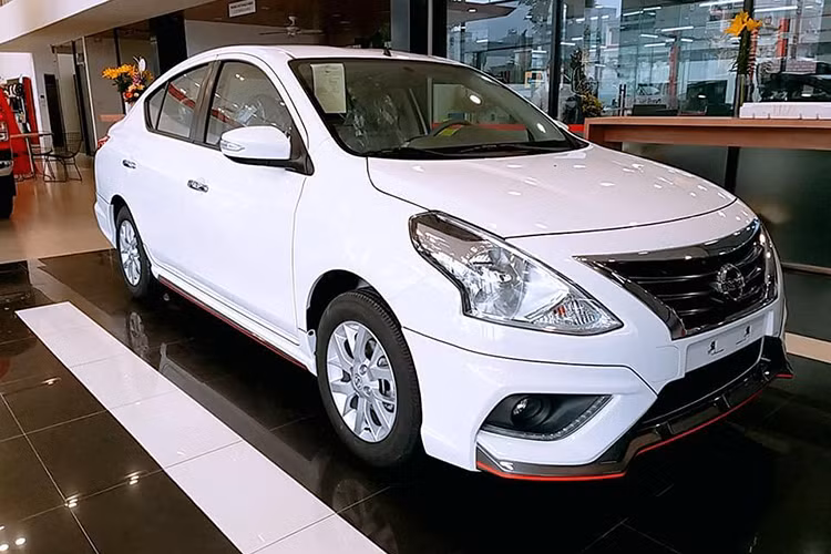 Đứng ở vị trí cuối cùng là Nissan Sunny với 37 xe. Nissan Sunny là mẫu xe thuộc phân khúc sedan hạng B hiện có giá bán dao động từ 498 – 568 triệu đồng. Xe được trang bị động cơ xăng 1.5L.