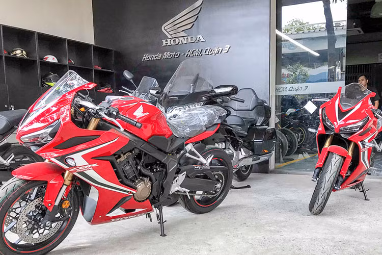 Can canh Honda CBR650R gia 254 trieu tai TP HCM