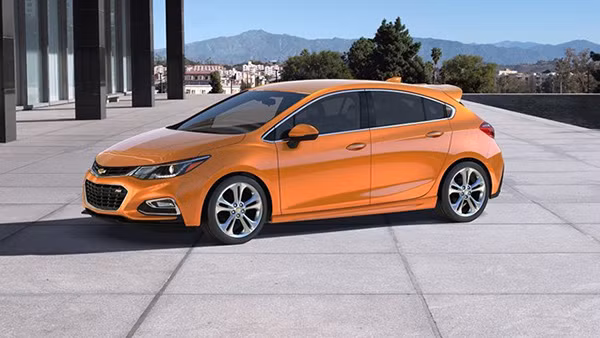 Chevrolet tham gia phan khuc hatchback voi Cruze 2017