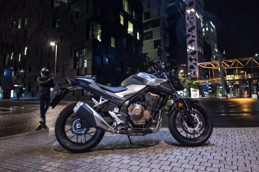 Vào năm 2013, hãng xe Nhật Bản đã chính thức ra mắt loạt xe dung tích 500cc thuộc ba phân khúc khác nhau: Adventure CB500X, Super Sport CBR500R và mẫu xe môtô Honda CB500F, đem lại cho người tiêu dùng những trải nghiệm vượt xa sự mong đợi.