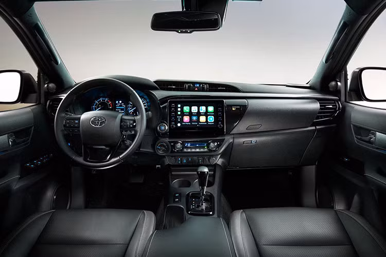 Toyota Hilux là mẫu xe nổi tiếng về độ bền cũng như hiệu suất off-road trong suốt hơn 50 năm qua. Ngoài động cơ mạnh mẽ, xe còn mang lại cảm giác thoải mái khi sử dụng hàng ngày. Giải thưởng IPUA lần này một lần nữa nhấn mạnh sự hoàn thiện ngày càng tăng của xe Toyota Hilux.