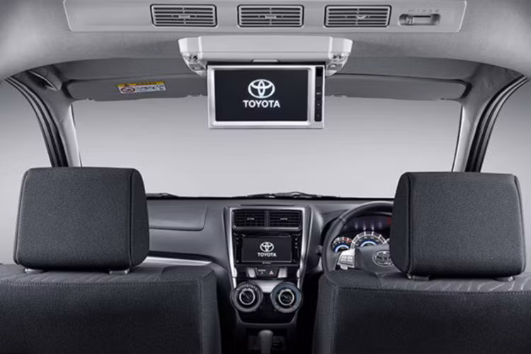 Trên thực tế, hầu hết đối tượng khách hàng mua Avanza vốn không đặt nặng đến yếu tố ngoại hình/ thiết kế và đây cũng chính là nhược điểm lớn của Avanza so với các đối thủ khiến nhiều khách hàng sẵn sàng bỏ qua Avanza, nhưng Avanza mới đã thay đổi ít nhất là ở thiết kế.