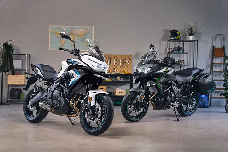 Kể từ sự kiện EICMA năm 2006, Kawasaki đã giới thiệu sản phẩm mới là mẫu xe môtô Touring Sport phân khúc trung cấp Kawasaki Versys 650 đầu tiên trước công chúng.