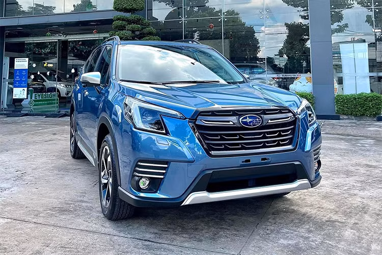 Subaru Forester tai Viet Nam bat ngo giam cao nhat 250 trieu dong