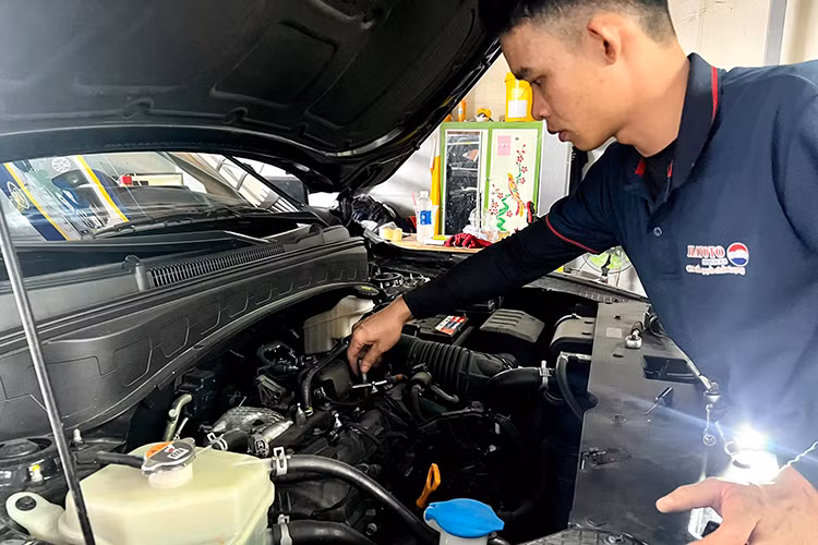Qua nhiet dong co oto mua he, nguyen nhan va cach phong tranh-Hinh-4