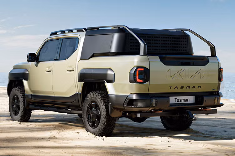Với thiết kế ấn tượng, trang bị off-road đầy đủ và tiềm năng nâng cấp về động cơ, Kia Tasman Weekender đang dần hé lộ tham vọng của thương hiệu Hàn Quốc trong việc gia nhập cuộc chơi bán tải địa hình cao cấp.