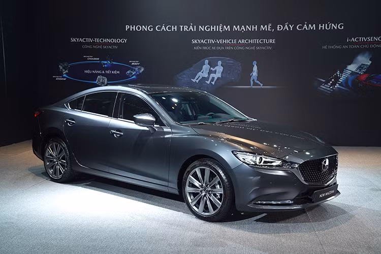Hiện tại, giá xe Mazda6 2020 vẫn chưa được THACO tiết lộ, thông tin này sẽ hãng công bố trước ngày xe chính thức được bán ra thị trường. Tuy nhiên theo một số nguồn tin, mặc dù có nhiều thay đổi và nâng cấp đáng kể, nhưng New Mazda6 dự kiến sẽ có mức giá khởi điểm chỉ tương đương với nhiều mẫu xe thuộc phân khúc C.