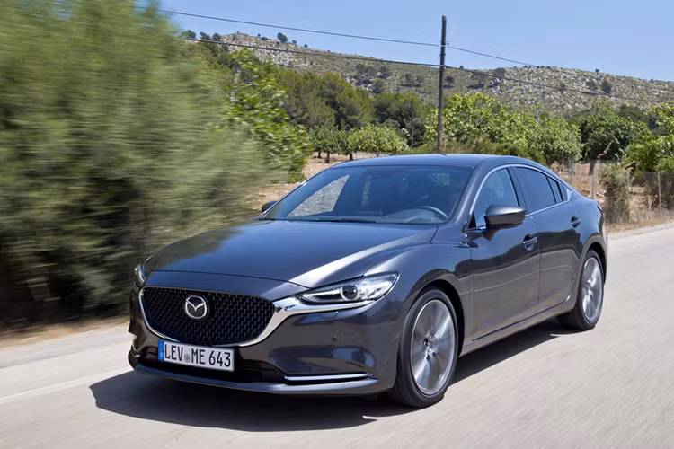 Mazda6 là mẫu xe thứ 2 của hãng Mazda có mặt trong danh sách này, hiện tại ở Bắc Mỹ Mazda6 đã bước sang thế hệ mới (Gen 3), trong khi đó tại Việt Nam đang bán phiên bản nâng cấp facelift. Mazda6 được người dùng Việt đánh giá cao ở thiết kế, trang bị tiện nghi an toàn và giá bán hợp lý (khởi điểm từ 819 triệu đồng cho phiên bản 2.0L)