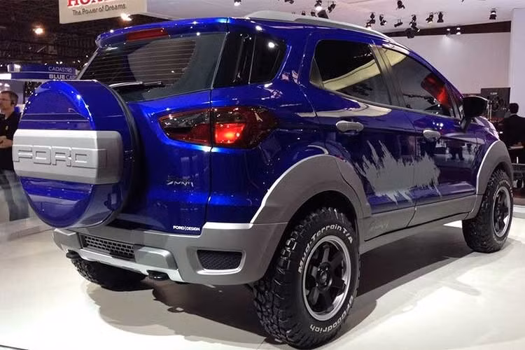 Dựa trên model EcoSport vừa được nâng cấp giữa vòng đời tại một số thị trường, EcoSport Storm phiên bản thương mại sẽ sở hữu ngoại hình ngầu hơn, lấy cảm hứng trực tiếp từ chiếc siêu bán tải Ford F150 Raptor. 