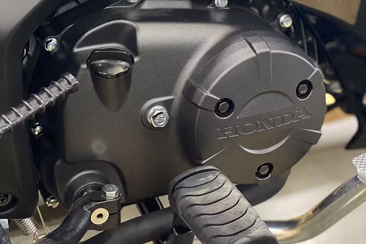 Ngoài nguồn gốc xuất xứ, Wave 125i Thái Lan và Malaysia có một số khác biệt so với Honda Future 125 FI do Honda Việt Nam sản xuất. Wave 125i từ Thái Lan hiện đã được nâng cấp với một số thay đổi về thiết kế như phần đầu xe, đèn pha và cụm đồng hồ. 