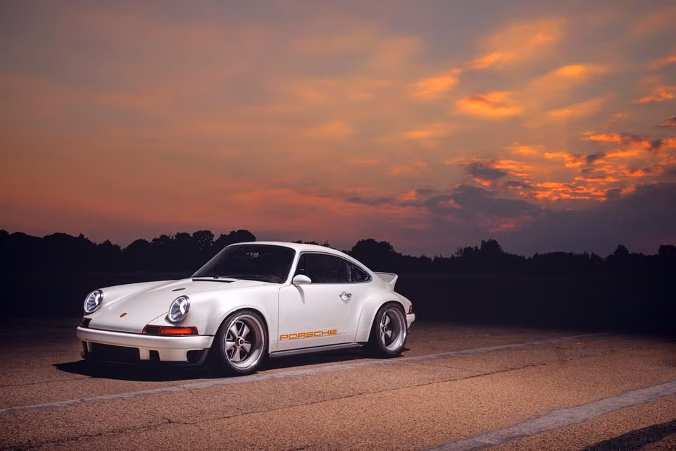 Xe Porsche 911 doi 1990 co gia toi hon 40 ty dong