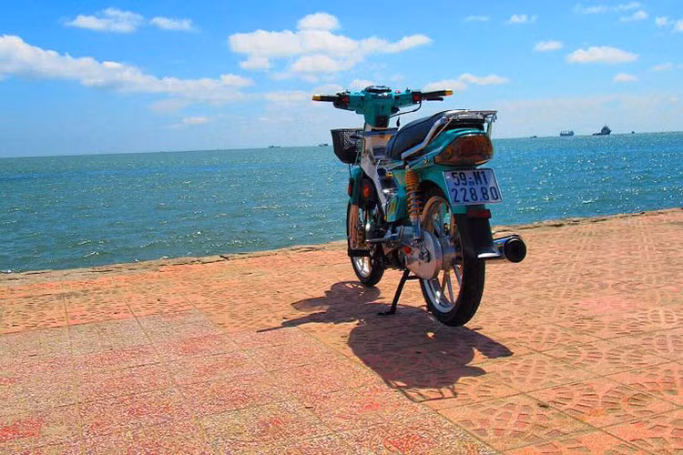 Đúng với tên "giấc mơ", Honda Dream in sâu vào tiềm thức nhiều thế hệ người Việt mà cho đến tận ngày nay. Trải qua hàng chục năm, đến nay vẫn luôn có những chiếc Dream II xuất hiện với nhiều bản độ độc đáo như để khẳng định rằng chiếc xe này không bao giờ tàn phai theo năm tháng.