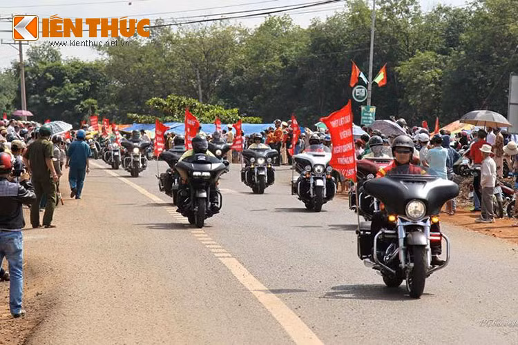 Trước đó, Saigon H.O.G. đã có mặt tại thành phố Bảo Lộc để hỗ trợ đoàn.