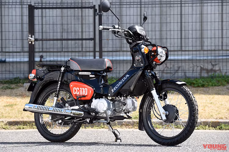 Đây không phải là lần đầu tiên mà liên doanh Honda Wuyang Trung Quốc ra mắt Kumamon cho 110, tuy nhiên phiên bản Honda Cross Cub 110 Kumamon 2024 mới được đánh giá là giống "người anh em" Kumamon tại Nhật Bản hơn cả bởi sử dụng tông màu đen và các chi tiết màu đỏ.