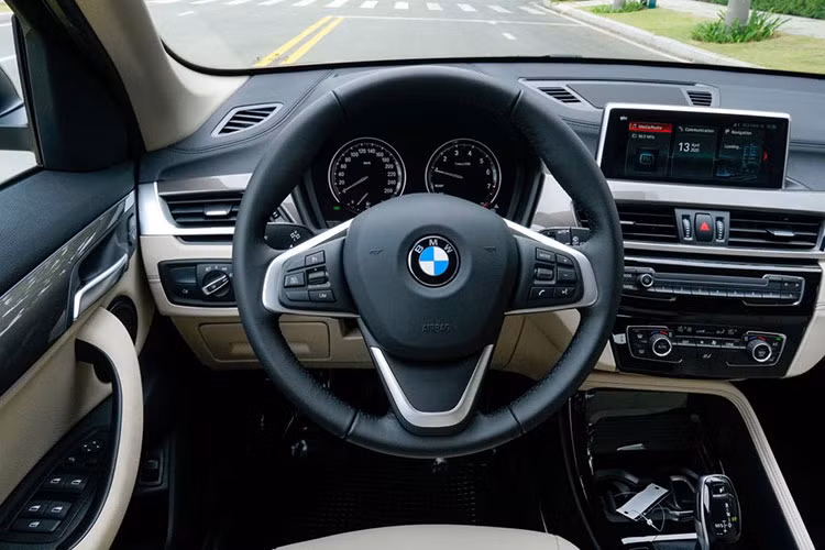 Hon 20.000 chiec xe BMW X1, iX va iX1 trieu hoi vi loi tui khi-Hinh-2