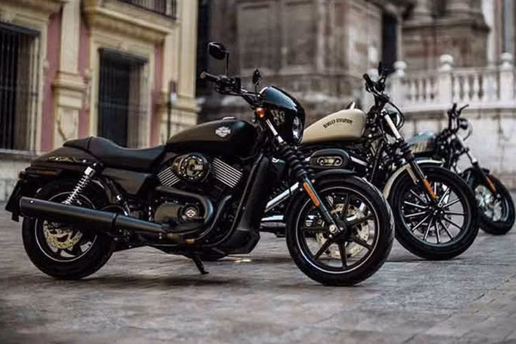 Trieu hoi hon 31.000 xe Harley-Davidson loi den pha gay nguy hiem