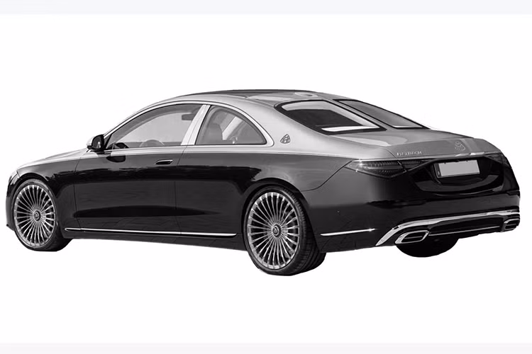 Dòng chữ "V8 Biturbo E Performance" trên thân xe hé lộ rằng chiếc coupe này có thể được trang bị hệ truyền động plug-in hybrid mạnh 791 mã lực, thừa hưởng từ mẫu sedan AMG S63.