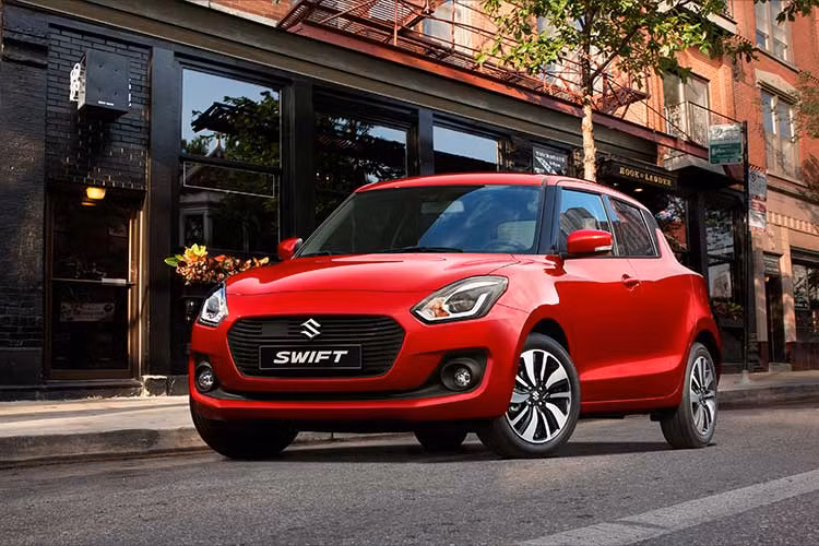 Cũng trong khu vực Đông Nam Á, xe Suzuki Swift phiên bản 2018 sẽ được ra mắt tại thị trường Thái Lan vào tháng sau. Mẫu xe cỡ nhỏ, giá rẻ này đã từng được trình làng tại quê nhà Nhật Bản vào tháng 12/2016 và bổ sung thêm phiên bản Sport một năm sau đó.