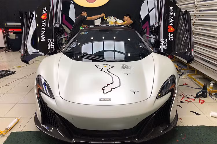 Hiện chưa rõ Cường Đô la vừa thu nạp thêm chiếc McLaren 650S Spider màu xanh dương của Minh Nhựa để chạy trong hành trình siêu xe Car Passion 2018 hay chỉ mượn tạm? Trước đó, nhiều chiếc siêu xe và xe siêu sang đã xuất hiện tại garage của tay chơi phố núi dưới hình thức "tạm trú".