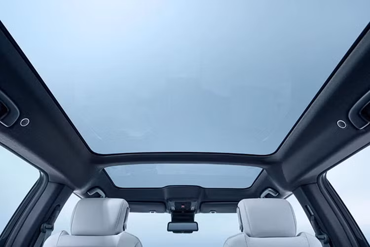 Cung cấp năng lượng cho xe là bộ pin 89,8 kWh công nghệ NMC (Nickel Mangan Cobalt) từ CATL, cho phép xe di chuyển tối đa 620 km theo tiêu chuẩn CLTC. Honda S7 sẽ có hai tùy chọn hệ dẫn động.